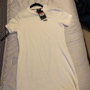 Nike fitted T-shirt dress